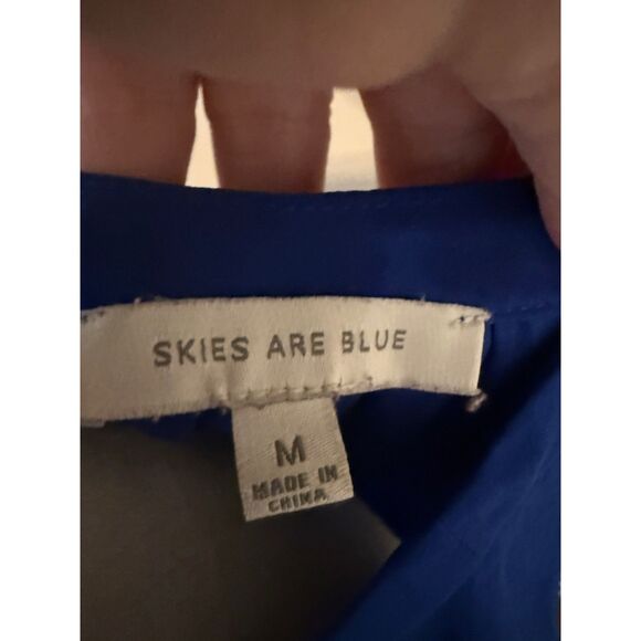 Skies are Blue Bundle Blouse and Sleeveless Shirt Size M  2 items FOR 1 - Picture 3 of 5